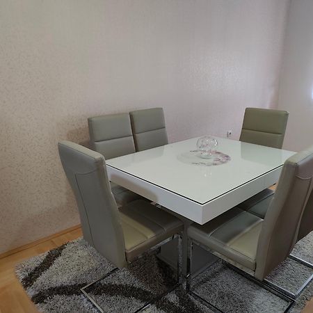 Apartman Lara Pirot Exteriér fotografie